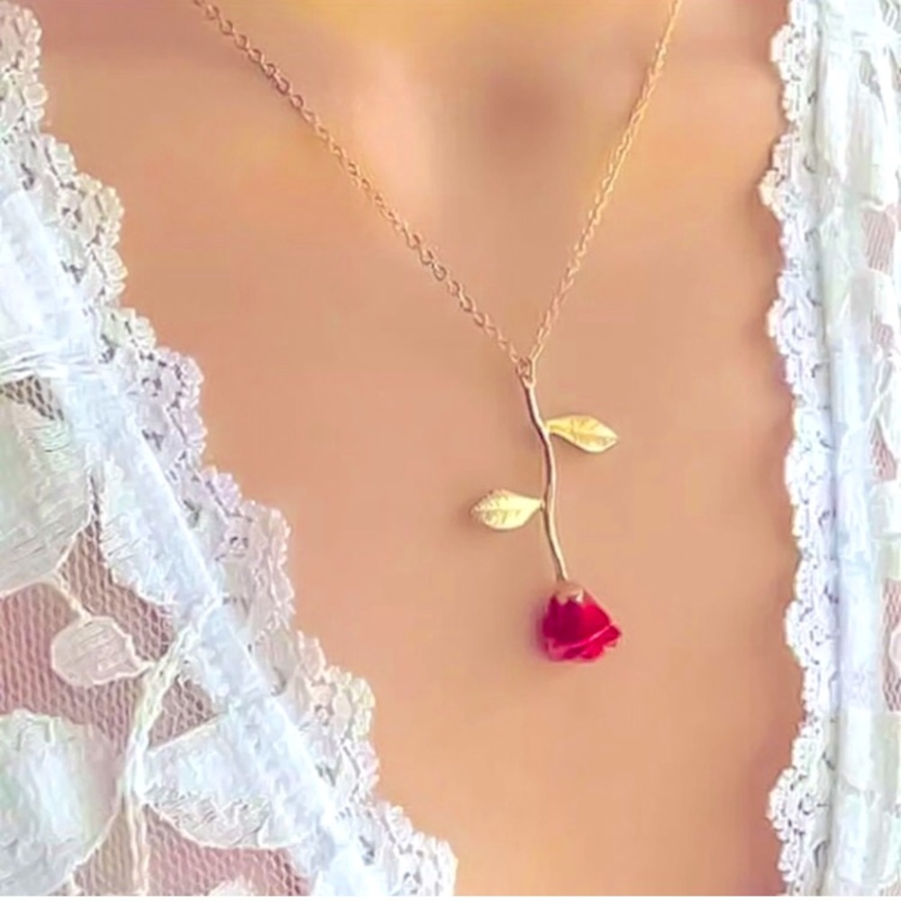 “Beauty and the Beast” Belle Crossbody Purse FREE Beauty and the Beast Necklace🌹 - Picture 5 of 5